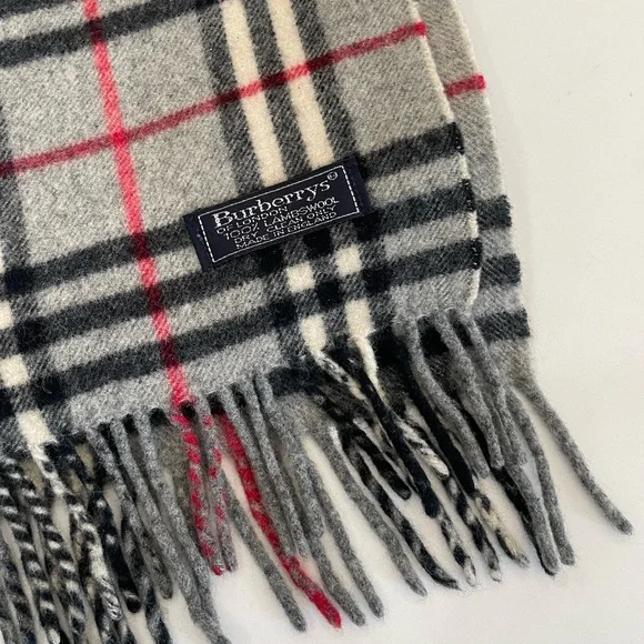 Authentic Burberrys Gray Plaid LambsWool Scarf - Picture 2 of 6